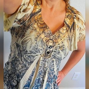 One World Live and Let Live Shirt. Size: S. Unique!